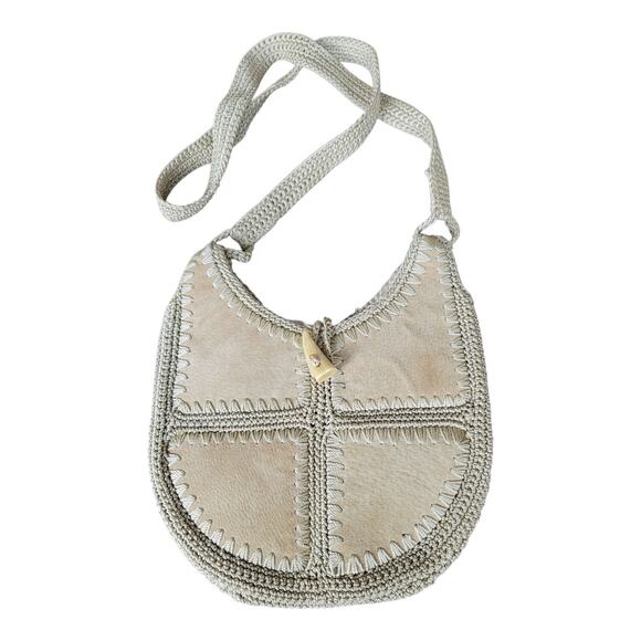 Vintage Boho Crochet Crossbody Bag with Faux Suede Panels and Toggle Closure - Picture 1 of 7